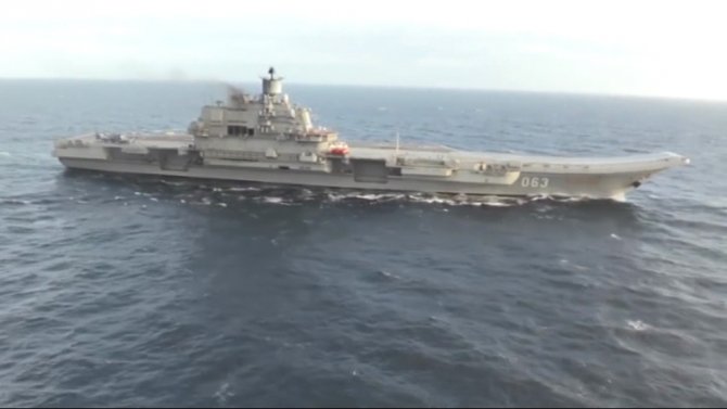 Rus Gemisinden Kalkan Uçaklar Bombardıman Yaptı