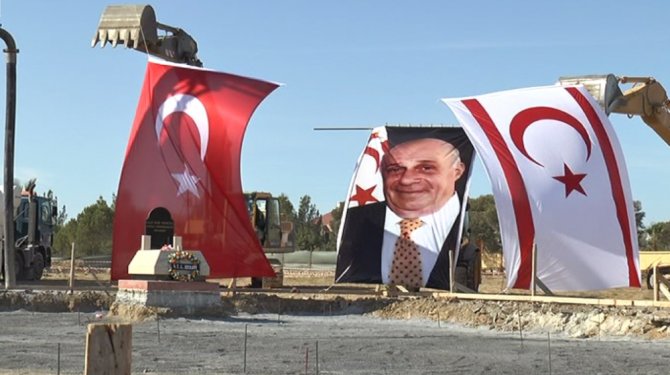 Cumhurbaşkanı Denktaş’ın Anıt Mezarının Temeli Atıldı