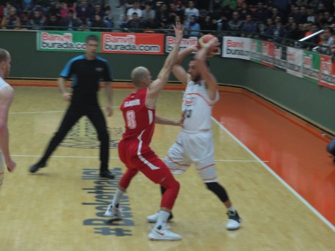 Banvit Monaco’ya Şans Tanımadı