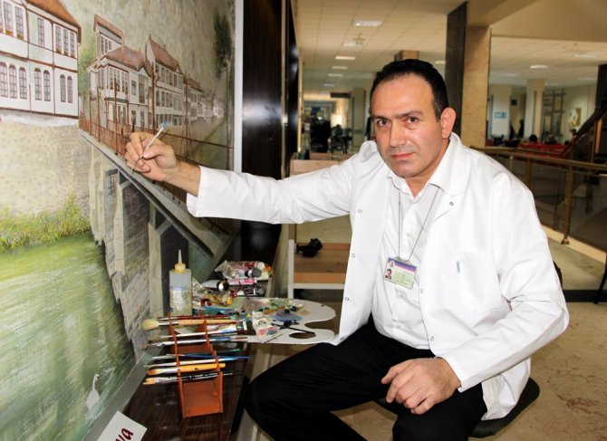 3 Dil Bilen Ressam Temizlik Görevlisi Olarak Çalışıyor