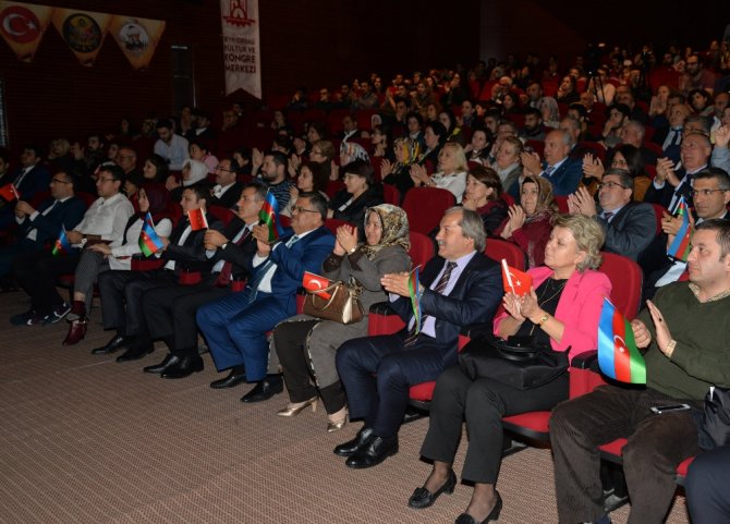 "Tiyatro, Dizi Sektörünün Arkasında Kalmaz"