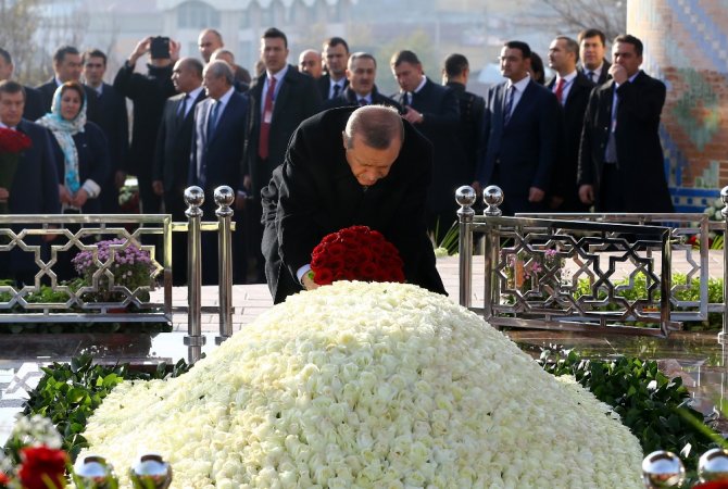 Erdoğan’dan Kerimov’un Mezarına Ziyaret