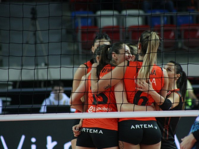 Eczacıbaşı Vitra Grup Etabına Yükseldi