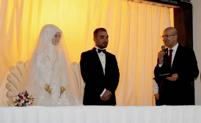 Mehmet Şimşek’in Mutlu Günü
