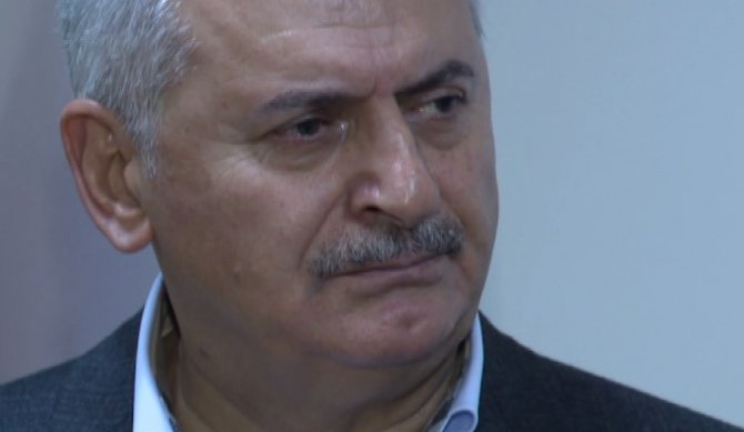 Gözyaşlarına Hakim Olamadı