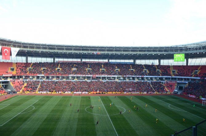 Eskişehirspor Yeni Evine ’Merhaba’ Dedi