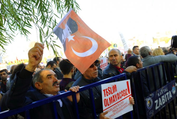 Tutuklu Vekiller İçin ’Rehin’ İfadesi