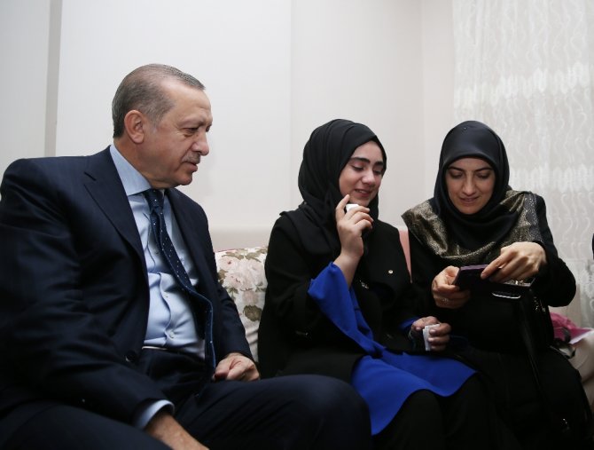 Erdoğan’dan 15 Temmuz Şehidinin Ailesine Ziyaret