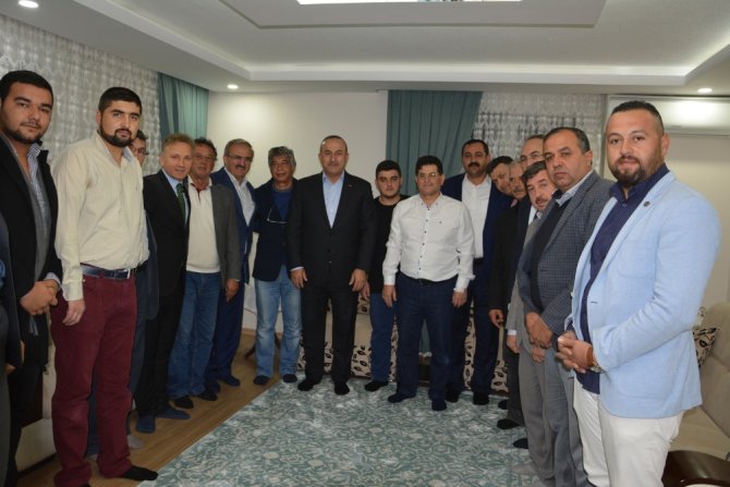 Çavuşoğlu’ndan Şehit Ailesine Ziyaret