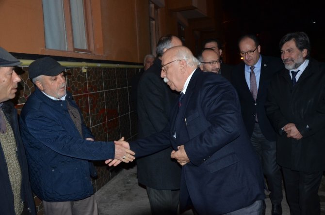 Bakan Avcı’dan Taziye Ziyareti