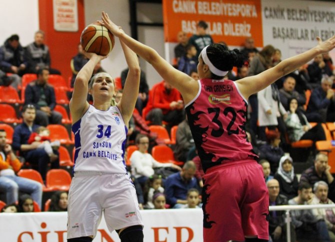 Samsun Canik Belediye İlk Galibiyetini Aldı