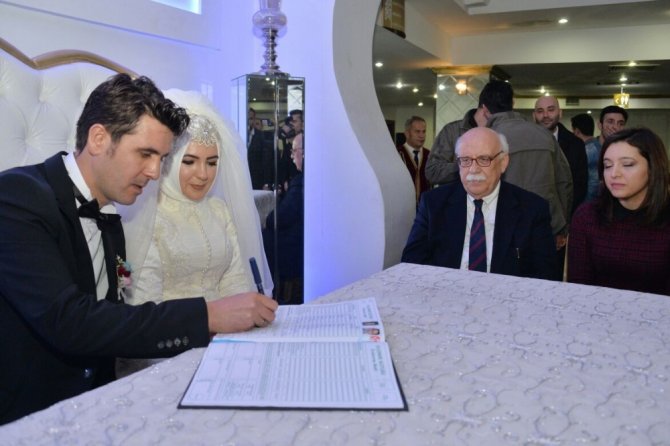 Bakan Avcı Nikah Şahidi Oldu