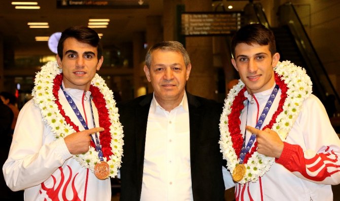 Dünya Şampiyonuna Özel Karşılama