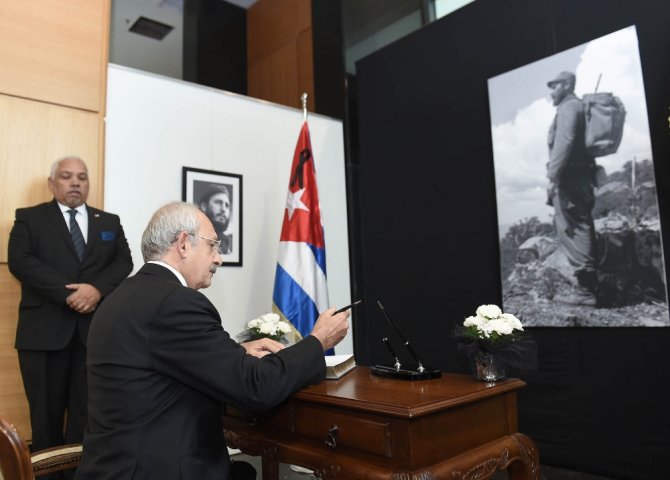 "Castro’yu Hep Anımsayacak Ve Unutturmayacağız"