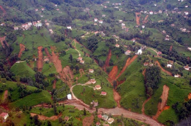 Türkiye’nin ’Heyelan Haritası’ Hazırlanıyor