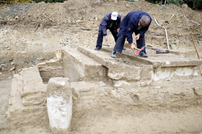 Yurt İnşaatı Kazısından Antik Mezar Çıktı