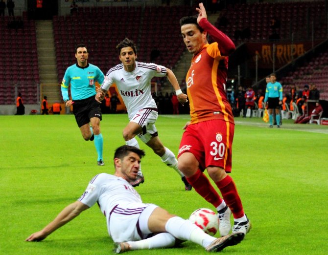 Aslan Uzatmalarda Yıkıldı