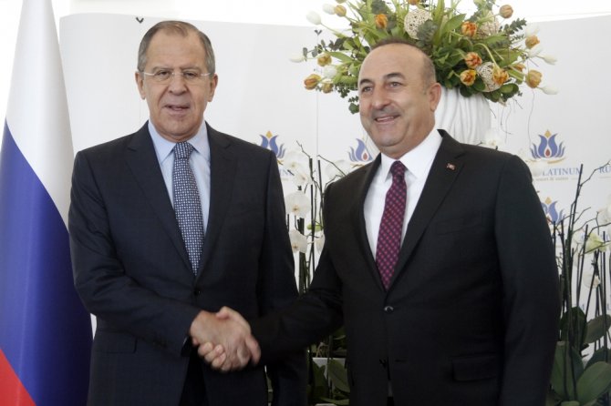 Çavuşoğlu Lavrov’la Bir Araya Geldi