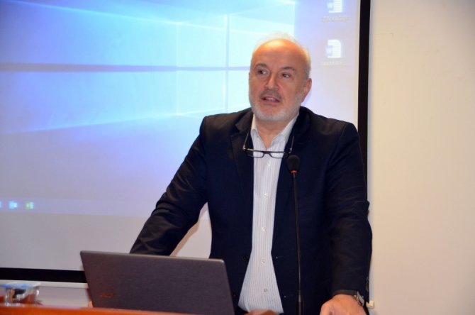 "Şizofreni Ve Aşk Kardeştir"