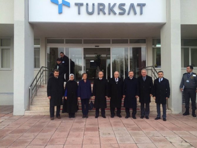 Türksat Ziyaretine Chp’li Üyeler Katılmadı