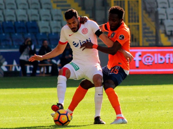Antalyaspor’dan Lidere Çelme