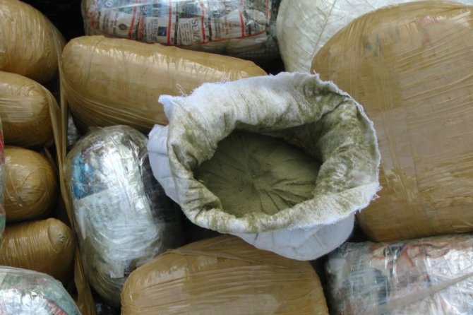 Eski Emniyet Amiri 54 Kilo Esrarla Yakalandı