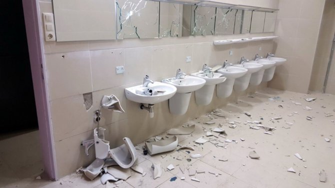 Taraftarlar Stadı Savaş Alanına Çevirdi