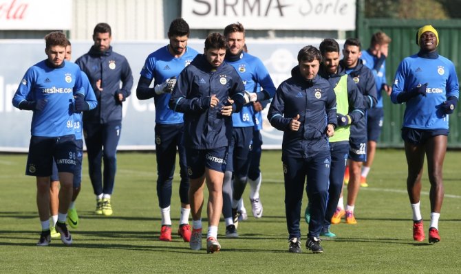 Fenerbahçe’de Feyenoord Mesaisi Sürüyor