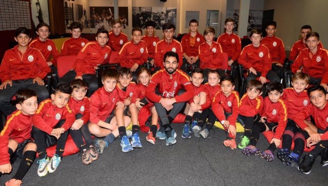 Selçuk İnan, Minik Futbolcularla Buluştu