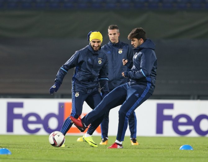 Fenerbahçe, Feyenoord Sınavına Hazır
