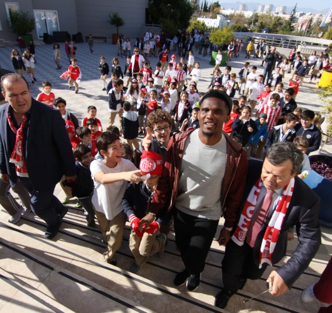 Eto’o’nun Hayali Cumhurbaşkanı Erdoğan’la Sahaya Çıkmak