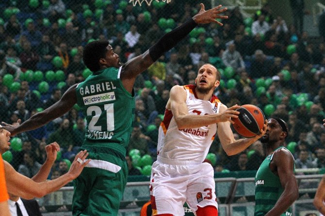 Galatasaray Havlu Attı