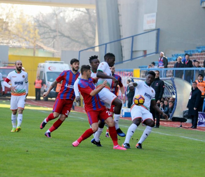 Alanyaspor’u Deplasmanda Karabükspor’u Devirdi