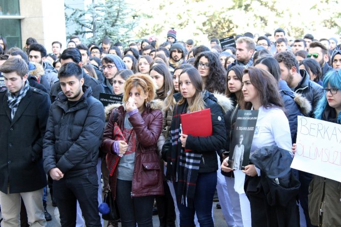Okul Arkadaşları Berkay’ı Andı