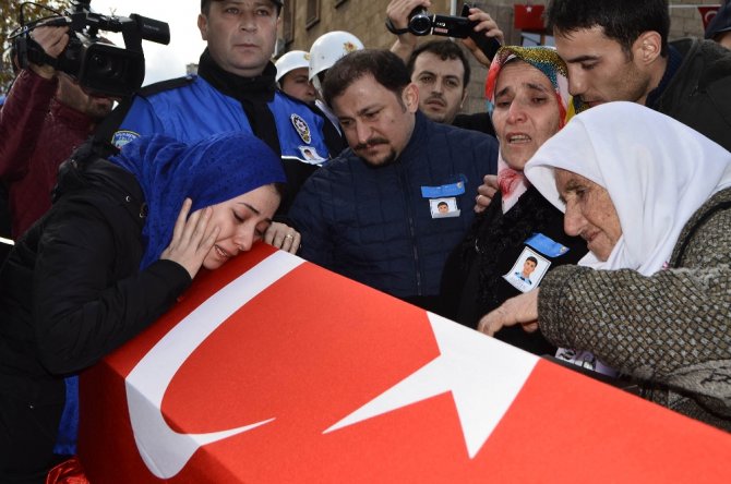 Dışişleri Bakanı: Hainlere Kucak Açanları İfşa Edeceğiz