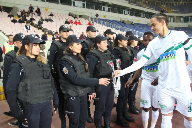 Yeşil Sahada Duygu Dolu Anlar