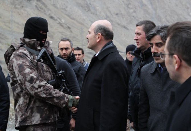 Bakan Soylu’dan Asker Ve Polislere Ziyaret