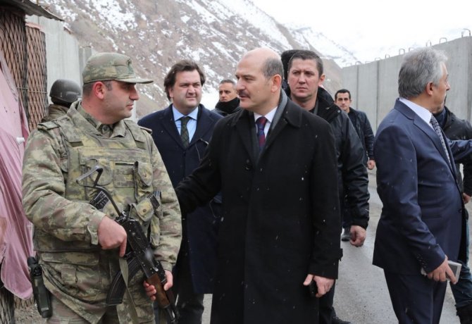 Bakan Soylu’dan Asker Ve Polislere Ziyaret
