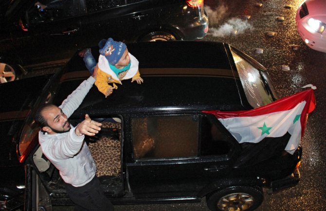 990 Sivili Katlettiler: Katliamı Da Kutladılar