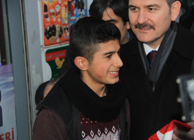 Bakan Soylu Hakkari’de Sıkıntıları Dinledi