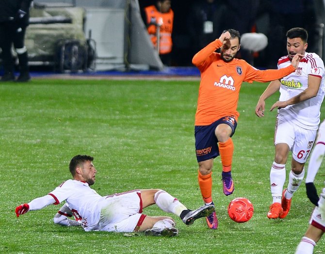 Başakşehir Evinde Kazandı