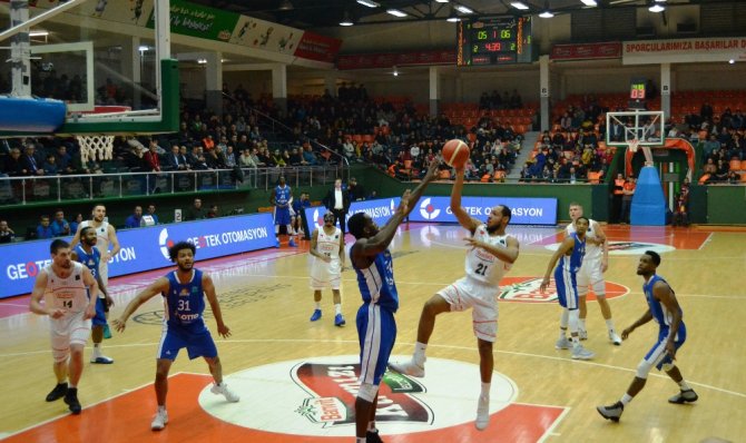 Banvit, Alman Rakibini Yıktı