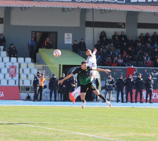 Akhisar Belediyespor 2. Lig Ekibini Deviremedi