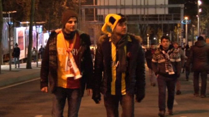 Taraftarlar Tek Yürek Oldu: Vodafone Arena’ya Koştu