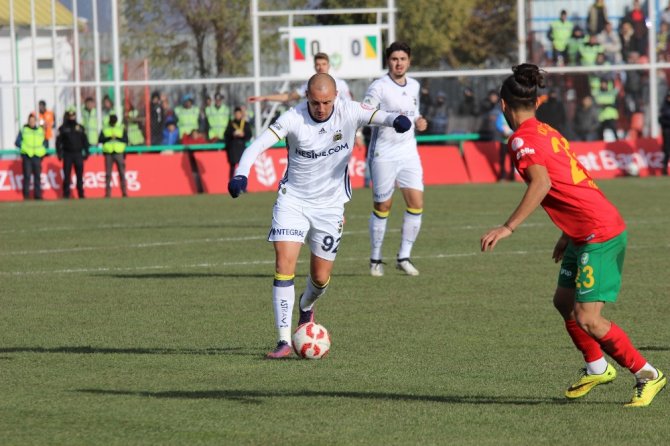 Fener’e Bir Çelme De Amed’den