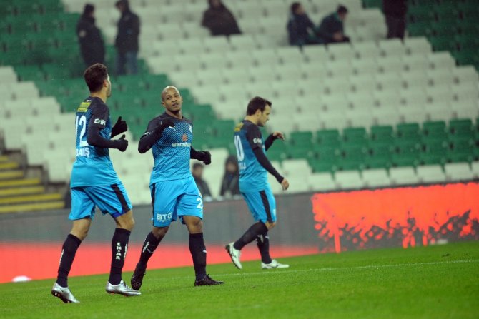Bursaspor, Ümraniyespor’a Acımadı