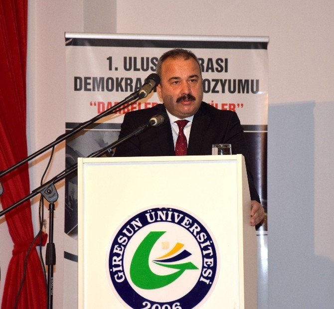 Giresun’da ‘1. Uluslararası Demokrasi Sempozyumu’ Başladı