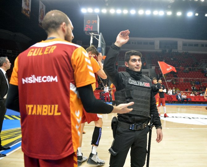Galatasaray İtalyan Temsilcisini Devirdi