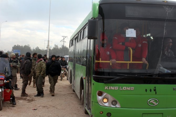 Halep’te Tahliye Konvoyuna Saldırı Görüntülendi