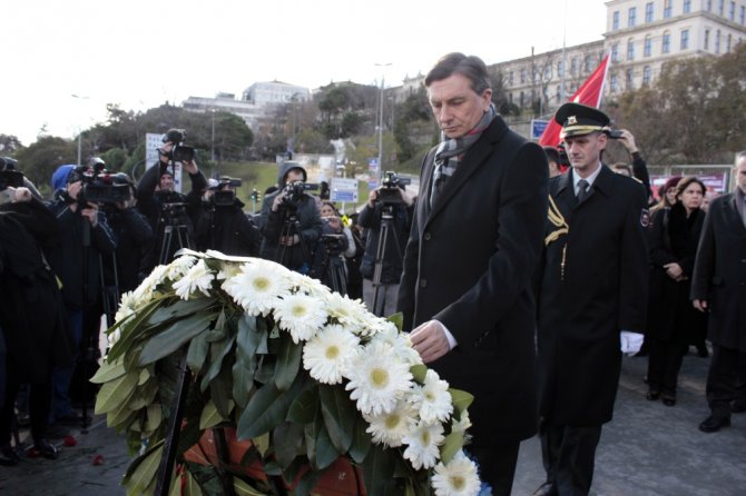 Slovenya Cumhurbaşkanı Pahor’dan Şehitler Tepesi’ne Ziyaret